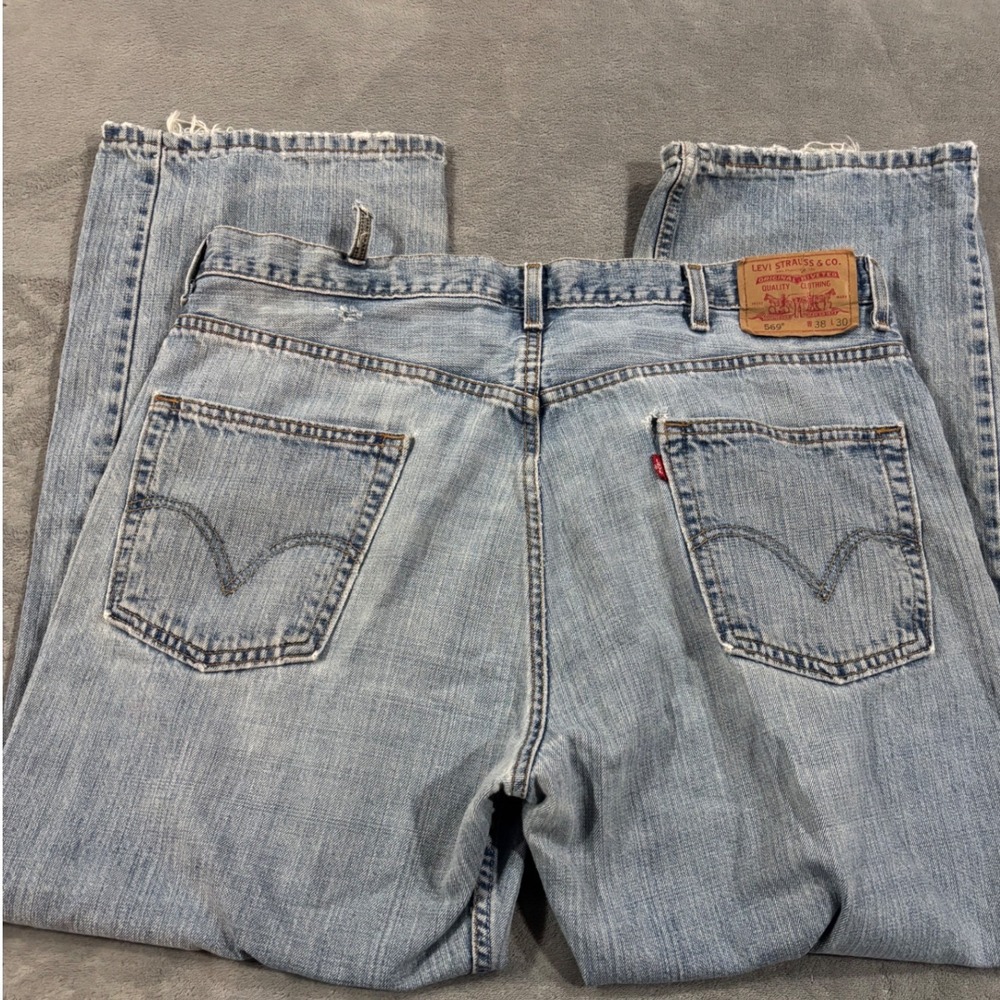 Levis 569 Loose Straight Leg Jeans Mens 38x30 Light Wash Distressed Blue Denim